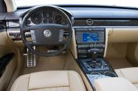 Interieur_Volkswagen-Phaeton_43
                                                        width=